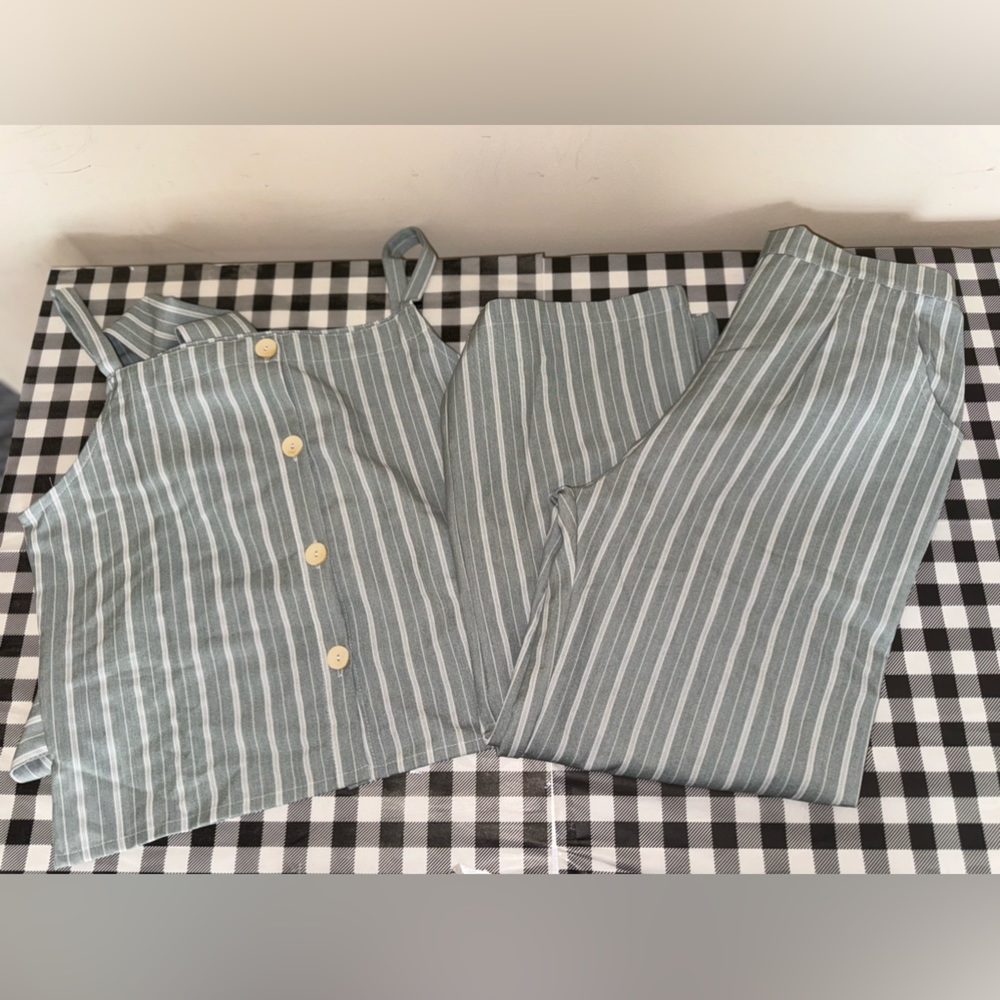 Two piece little girl outfit